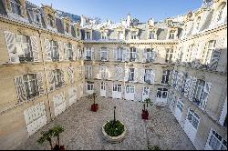 Paris 8th District – A superb 3-bed apartment