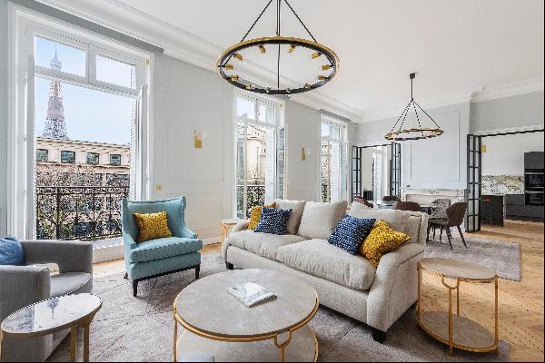 Paris 16th District – An elegant 3-bed apartment with a balcony