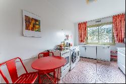 Saint-Cloud - A 3-bed apartment with a balcony