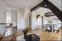 Paris 4th District - A delightful pied a terre in a prime location