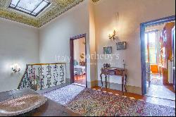 Charming 20th century Villino with garden