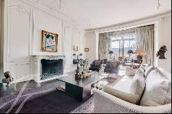 Avenue Montaigne Superb reception apartment