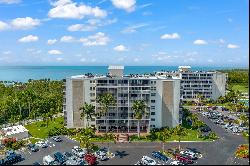 VANDERBILT BEACH / VANDERBILT TOWERS