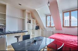 Paris 16th District – A spacious 2-bed apartment