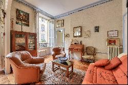 Paris 2nd District – A bright apartment with great potential