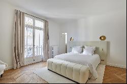 Paris 16th District - A superb 4-bed apartment