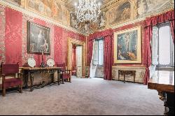 Apartment in piazza San Luigi dei Francesi.