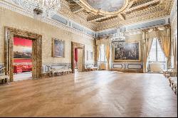 Apartment in piazza San Luigi dei Francesi.