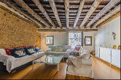 Spectacular duplex penthouse with large terrace in the Gothic Quarter