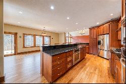 2353 Nicholson Rd, Franklin Park PA 15143