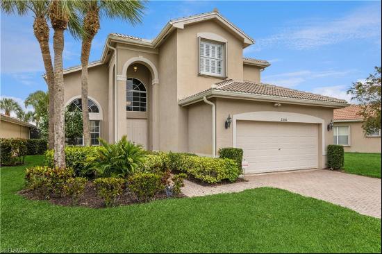 2000 Isla De Palma Cir, Naples FL 34119