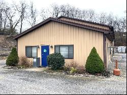 1227 Sunset Dr, Center Twp - BUT PA 16001