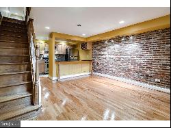 2005 South Street Unit 1, Philadelphia PA 19146