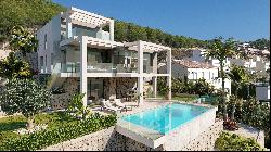 Spectacular Luxury Villa with Sea Views in Calpe