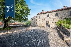 Wonderful stone estate with a private garden for sale on the Appenines in the province of 