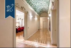 Majestic property with lavish interiors and original frescoes for sale in Verona's city ce