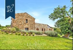 Luxury estate with a farmstead, villa and a cottage for sale in Tuscany, on the Maremma hi