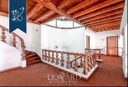 Charming 800-sqm apartment in a 17th century building for sale in Vicenza