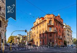 Luxury apartment with frescoed ceilings and big spaces for sale a few steps away from the 