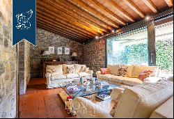 Prestigious villa surrounded by 5 hectares of grounds for sale in Poggio Imperiale