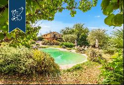 Exclusive property with a private park and an olive grove for sale in the province of Flor