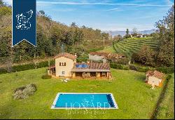 Luxury villa with a pool and a big park for sale on the outskirts of Lucca