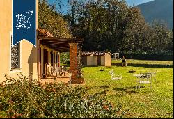 Luxury villa with a pool and a big park for sale on the outskirts of Lucca