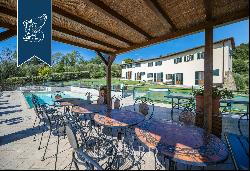 Luxury oasis in Tuscany with a pool, and facilities for volleyball, football, basketball a