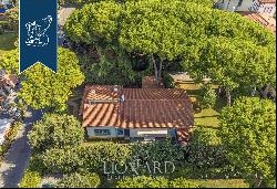 Prestigious property with direct access to the beach for sale in the heart of Versilia