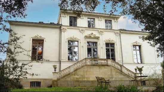 Beautiful 19th-century mansion between Nantes and Angers