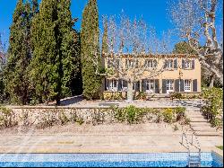 Mas provençal with swimming pool for sale in Aix en Provence