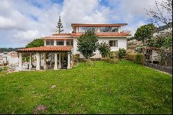 Detached house, 7 bedrooms, for Sale