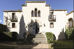 Large country property situated in a tranquil town in central Penedes