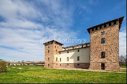 Tolcinasco Castle located in the exclusive Golf Club