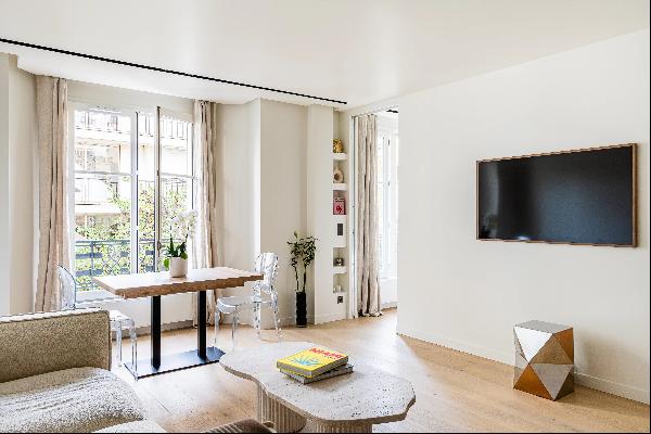 Exclusivit - Neuilly-sur-Seine - A renovated 2-room apartment