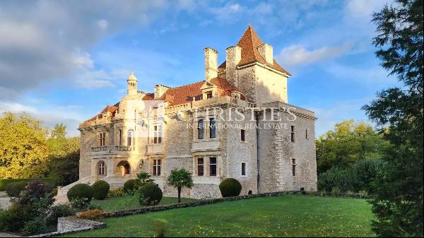 Magnificent Renaissance chateau near Angoulme