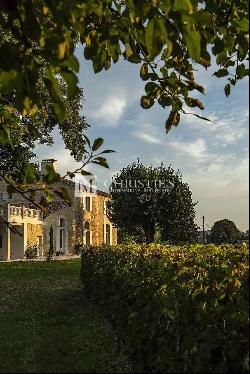 For sale beautiful turnkey lifestyle passion vineyard estate on the banks of the Dordogne