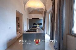 Tuscany - LUXURY APARTMENT WITH PANORAMIC TERRACE AND GARAGE IN THE HISTORICAL CENTER OF 