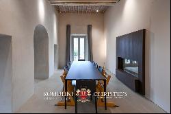 Tuscany - LUXURY APARTMENT WITH PANORAMIC TERRACE AND GARAGE IN THE HISTORICAL CENTER OF 