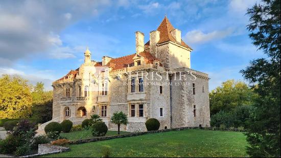 Magnificent Renaissance chateau near Angoulême