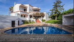 4-bedroom villa with swimming pool in Albufeira, Algarve