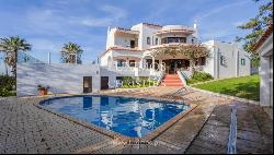 4-bedroom villa with swimming pool in Albufeira, Algarve