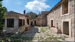 Finca with guest house to reform, for sale in Pollença, Mallorca, Pollença 07460