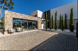 Impressive villa for sale close to Santa Ponsa golf course, Mall, Calvia 07180