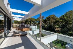 Impressive villa for sale close to Santa Ponsa golf course, Mall, Calvia 07180