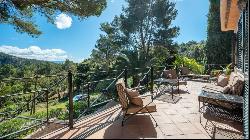 Villa for sale, on the slopes of the Tramuntana mountains near E, Esporles 07190