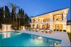 Astonishing villa in Sierra Blanca with indoor pool and breathta, Marbella 29602