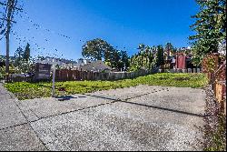 Vacant Flat Lot in The City of Good Living!