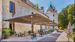 Castle of 3370sqm - 50 rooms - 106 Hectares - Perigord Noir