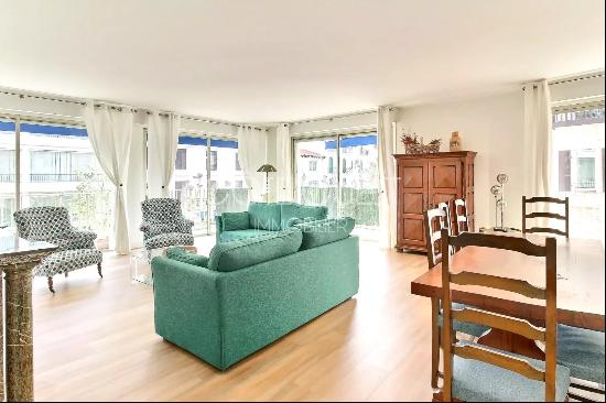 A 149 SQM APARTMENT IN THE HEART OF SAINT-JEAN-DE-LUZ